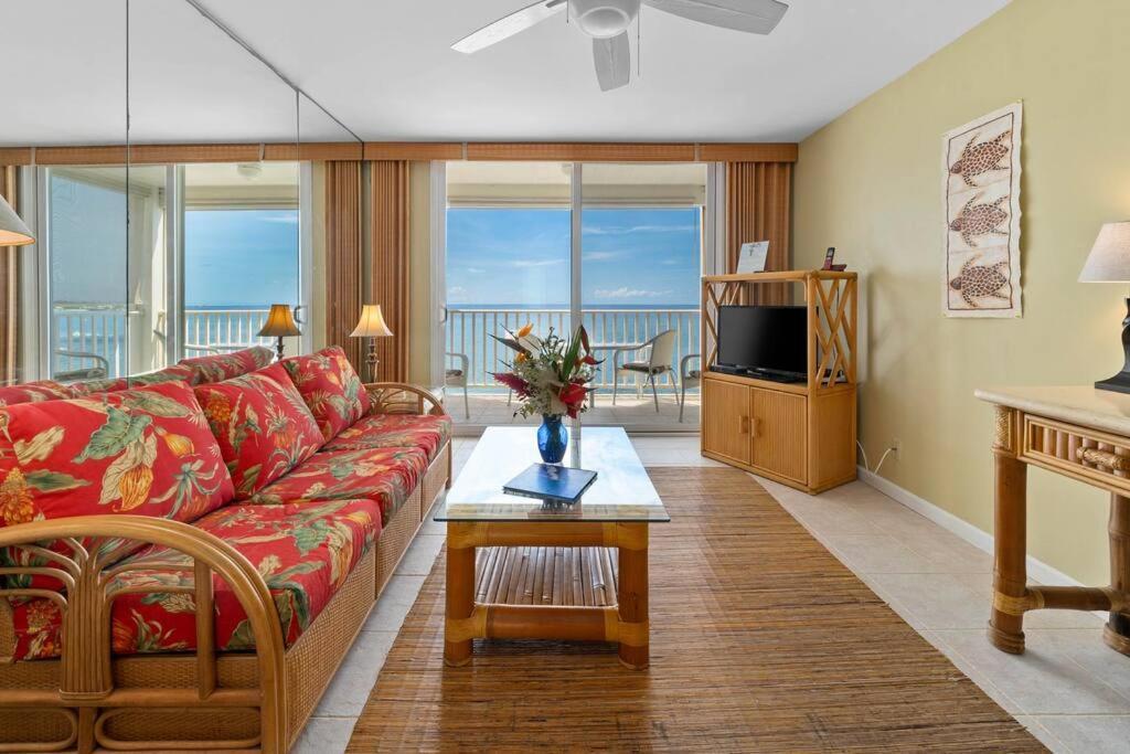 Beautiful Oceanfront Condo! - Hale Kona Kai 303 Kailua-Kona Exterior photo